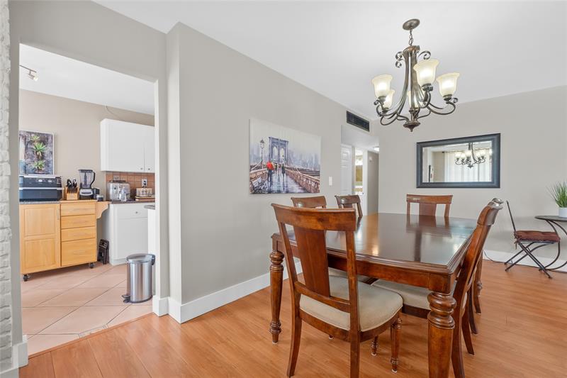 Image 16 of 25 For 1849 Ocean Dr  215
