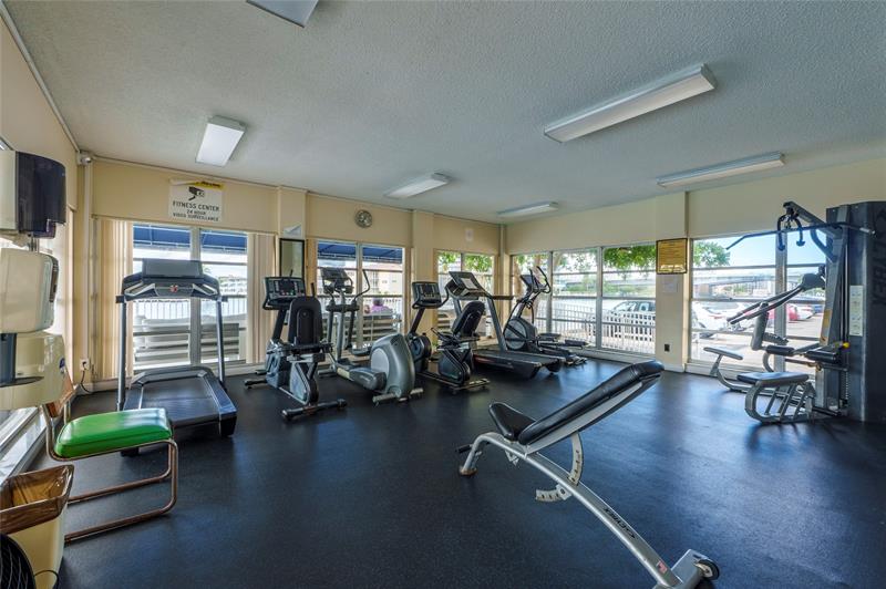 Image 23 of 25 For 1849 Ocean Dr  215