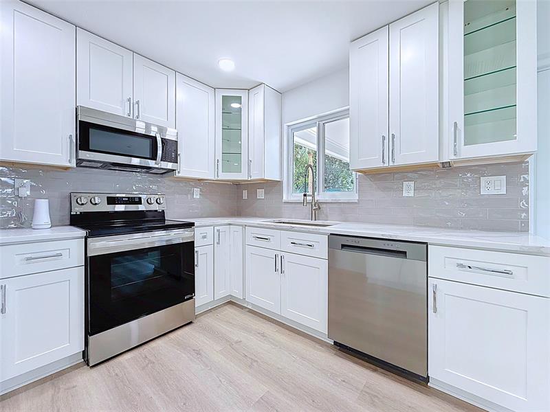 Image 4 of 17 For 12 13th St  
