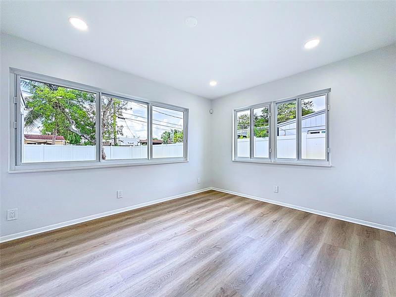 Image 8 of 17 For 12 13th St  