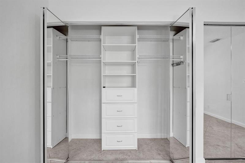 Image 22 of 31 For 1418 56th Ct  E