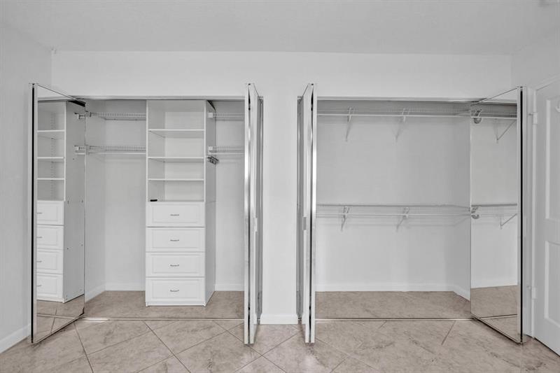 Image 23 of 31 For 1418 56th Ct  E
