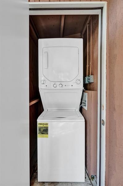 Image 26 of 31 For 1418 56th Ct  E