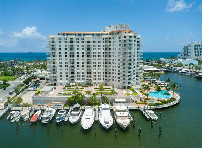 Image 46 of 51 For 1 Las Olas Circle  512