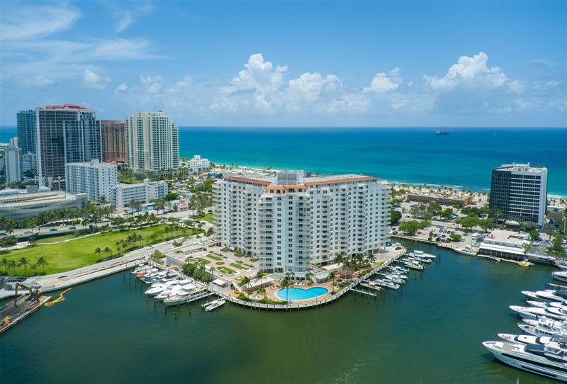 Image 48 of 51 For 1 Las Olas Circle  512