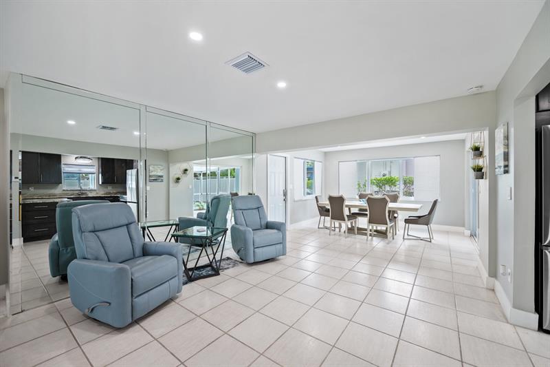 Image 13 of 45 For 1900 33rd Ave