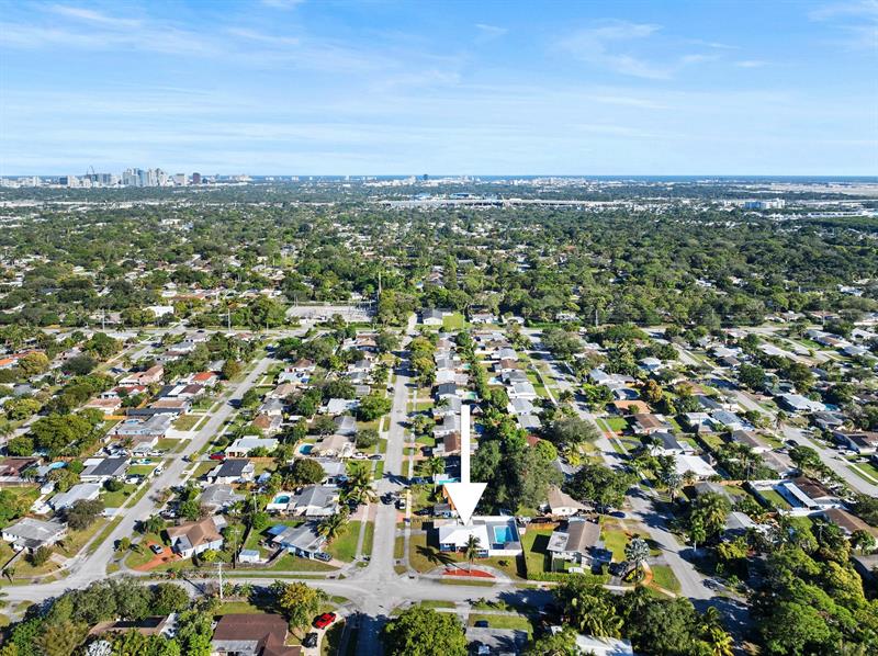 Image 43 of 45 For 1900 33rd Ave