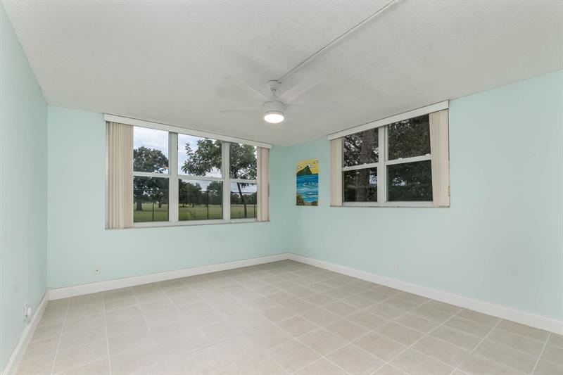 Image 13 of 19 For 3150 Rolling Hills Cir  110