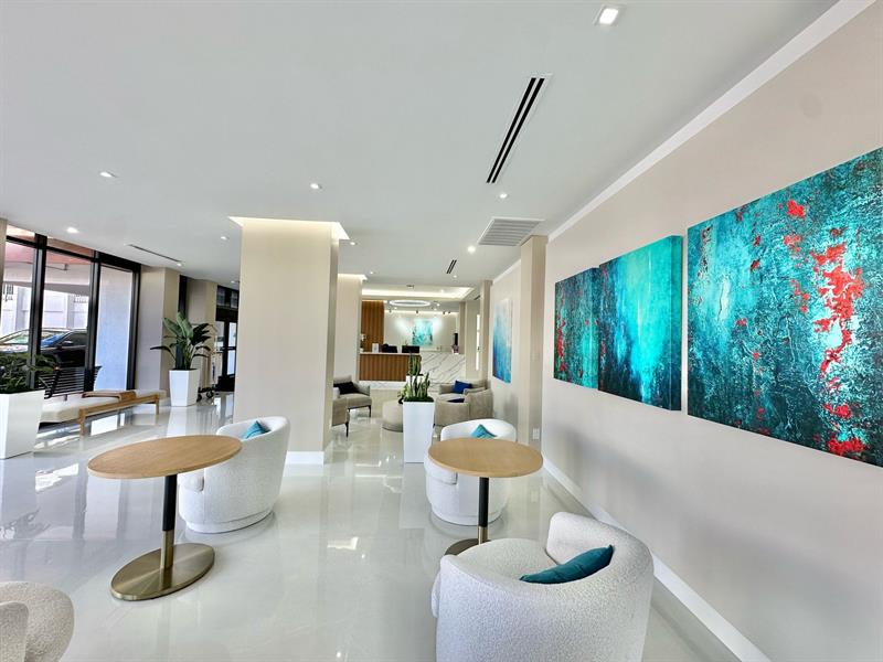 Image 10 of 45 For 2401 Ocean Drive  707