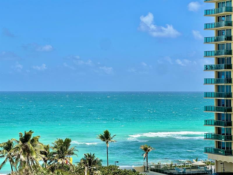 Image 26 of 45 For 2401 Ocean Drive  707