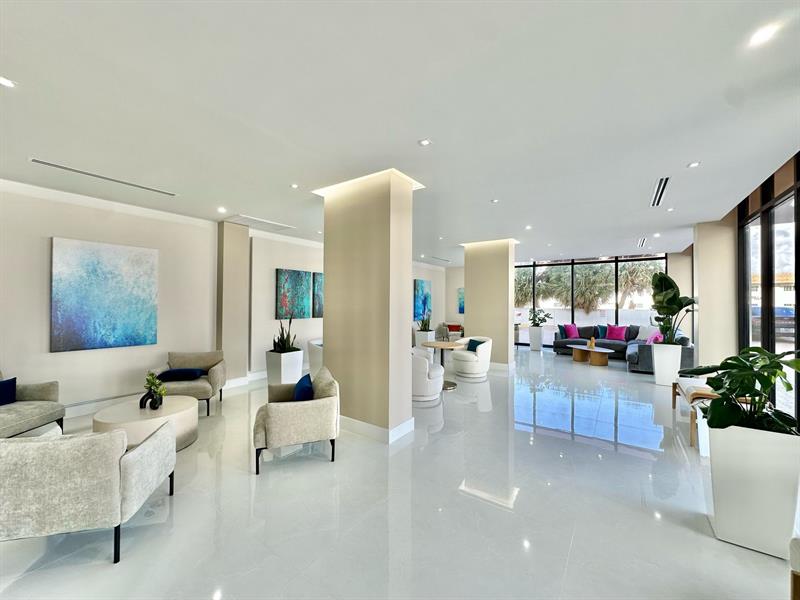 Image 4 of 45 For 2401 Ocean Drive  707