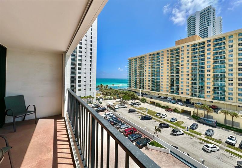Image 41 of 45 For 2401 Ocean Drive  707