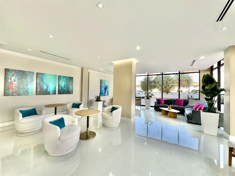 Image 5 of 45 For 2401 Ocean Drive  707