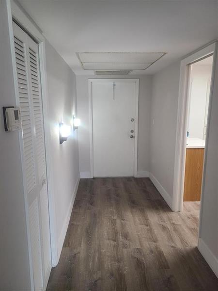Image 6 of 18 For 2851 Palm Aire Dr  109