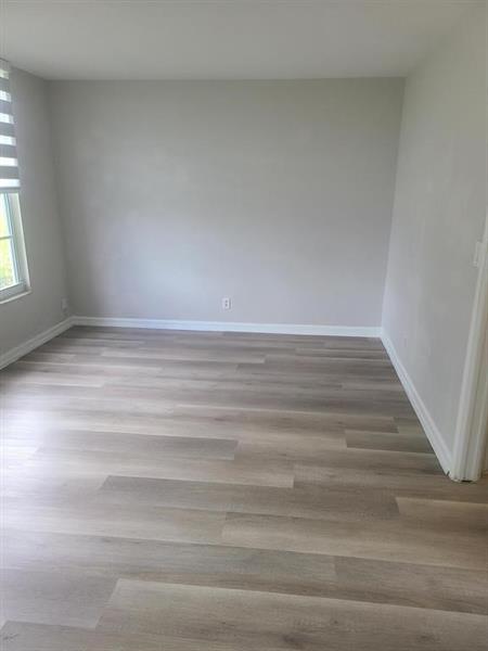 Image 9 of 18 For 2851 Palm Aire Dr  109