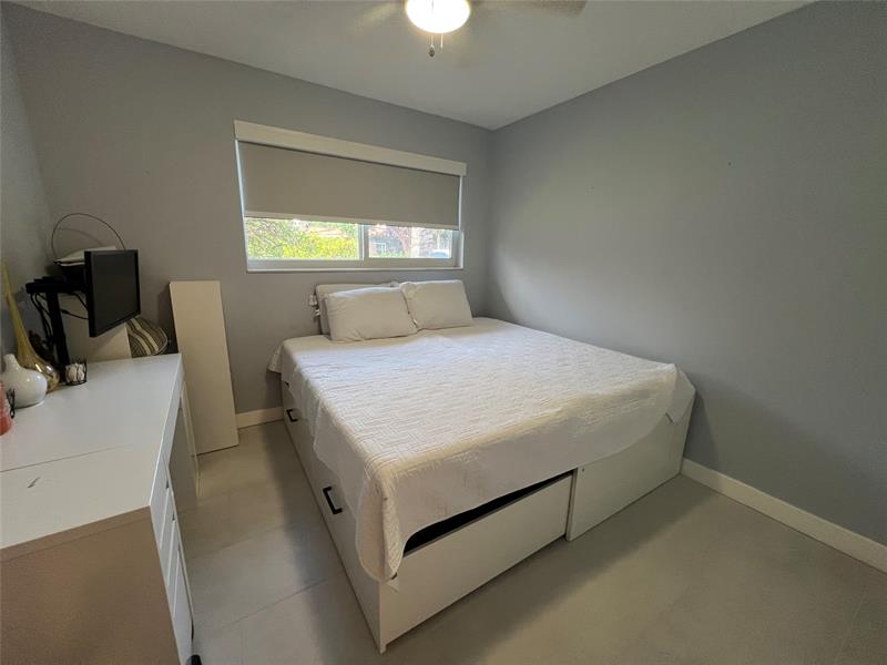 Image 20 of 35 For 1433 5th Ct  