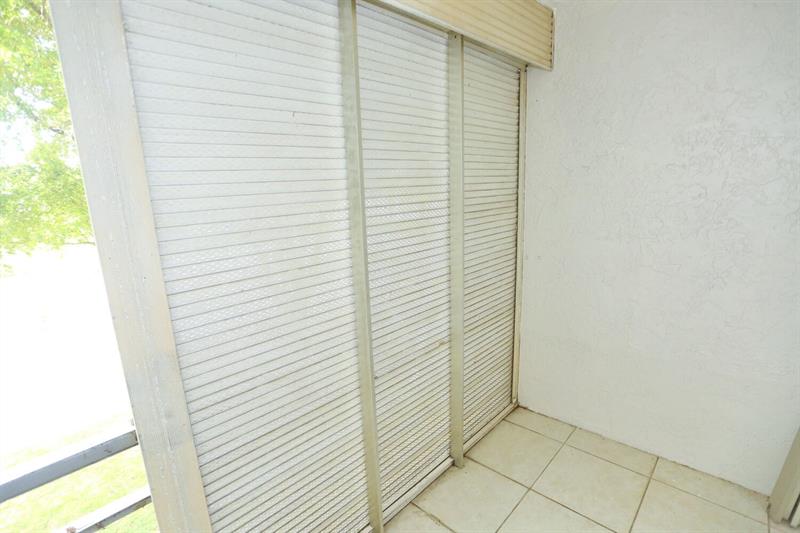 Image 10 of 30 For 9151 Lime Bay Blvd  310