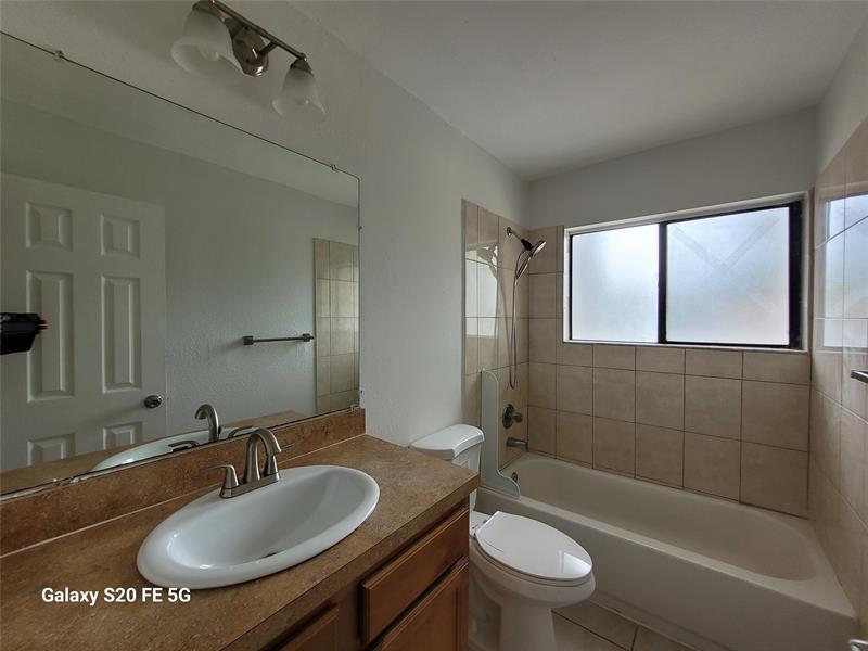 Image 11 of 15 For 10880 Royal Palm Blvd  10880