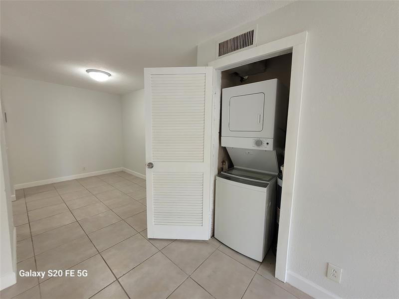 Image 12 of 15 For 10880 Royal Palm Blvd  10880