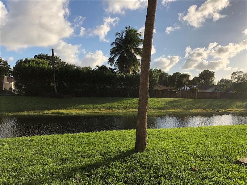 Image 13 of 15 For 10880 Royal Palm Blvd  10880