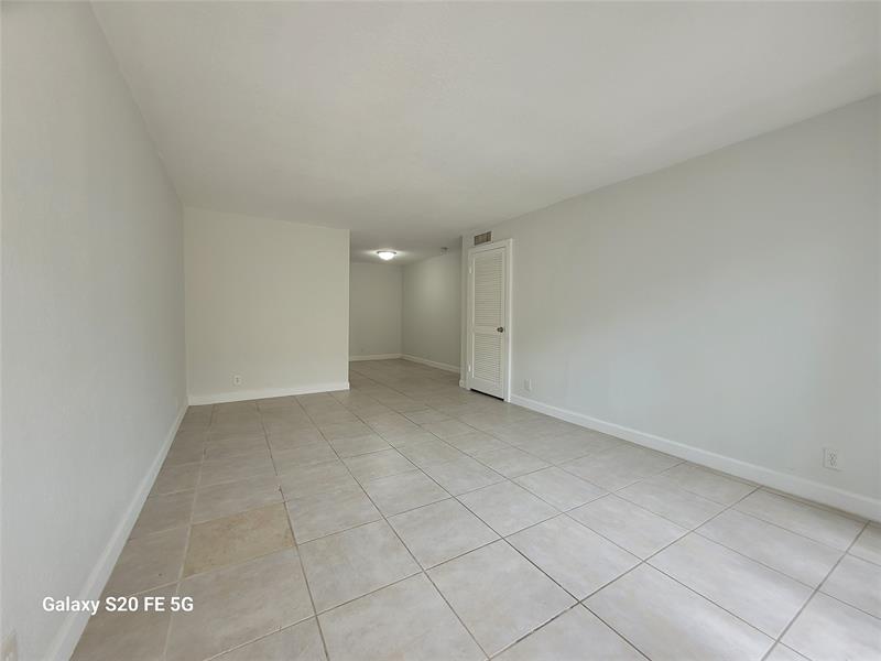 Image 6 of 15 For 10880 Royal Palm Blvd  10880