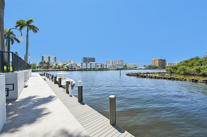 Image 47 of 52 For 2880 14th Street Cswy  108