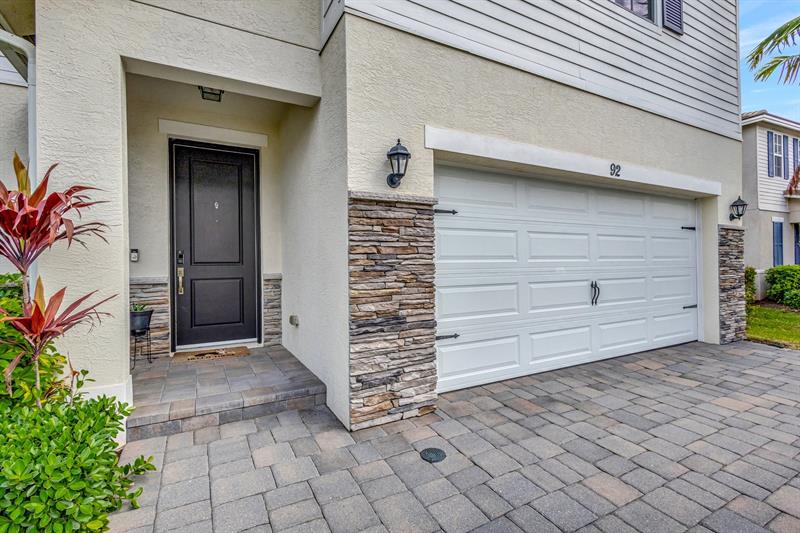 Image 45 of 80 For 92 Palmetto Ln