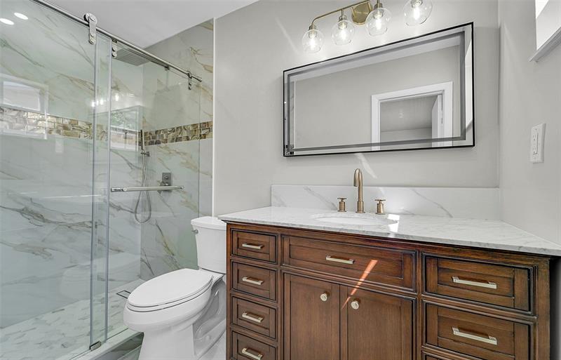 Image 15 of 25 For 7251 Grandview Blvd