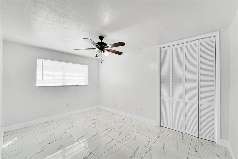 Image 19 of 25 For 7251 Grandview Blvd