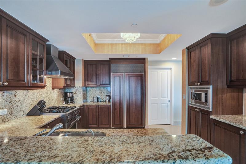 Image 11 of 65 For 17875 Collins Ave  3103