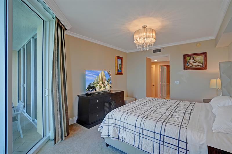 Image 26 of 65 For 17875 Collins Ave  3103
