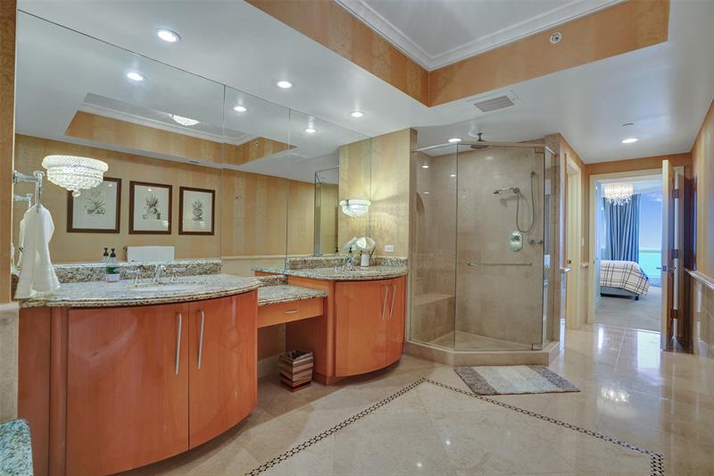 Image 28 of 65 For 17875 Collins Ave  3103