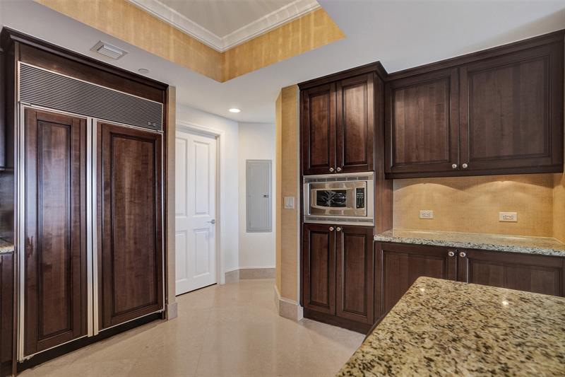 Image 6 of 65 For 17875 Collins Ave  3103
