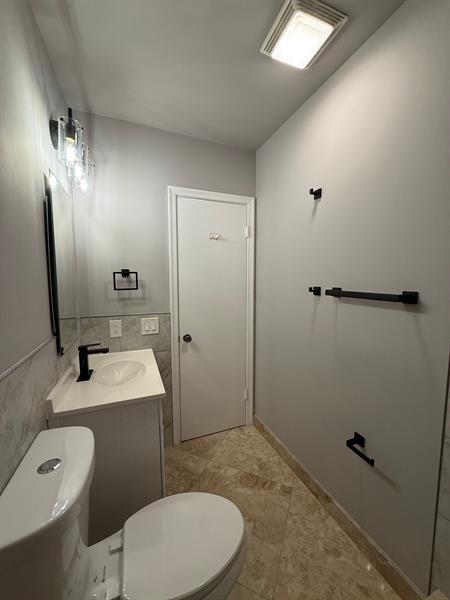 Image 20 of 24 For 5700 22nd Way  328