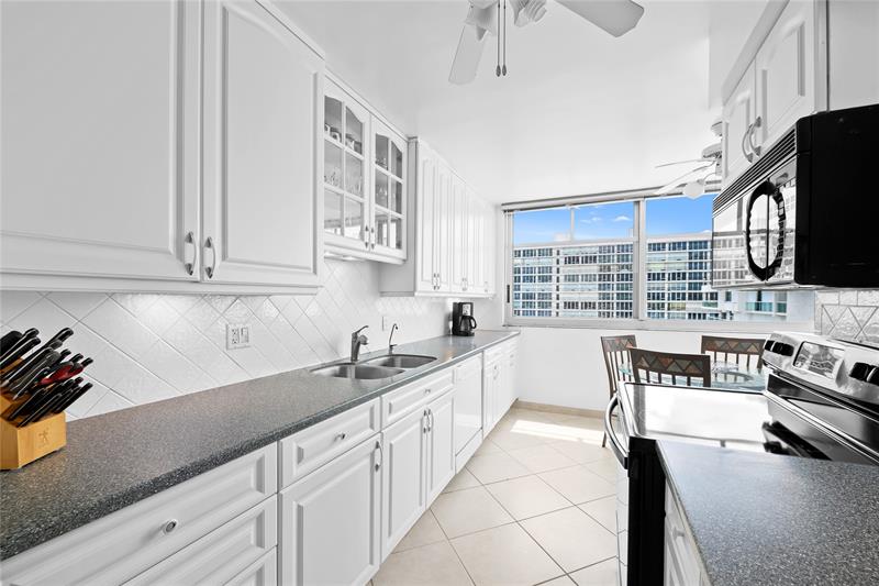 Image 14 of 26 For 4300 Ocean Blvd  Ph J