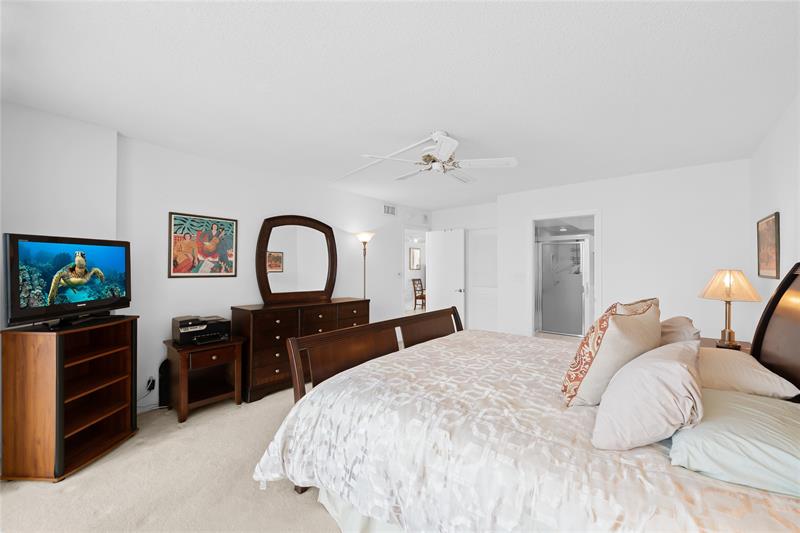 Image 21 of 26 For 4300 Ocean Blvd  Ph J