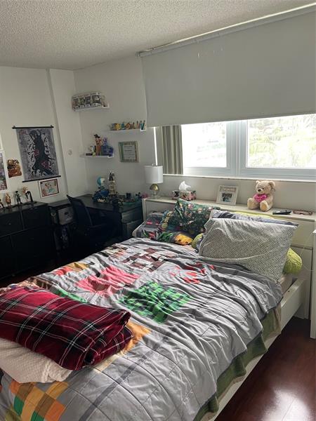 Image 6 of 9 For 301 3rd St  303