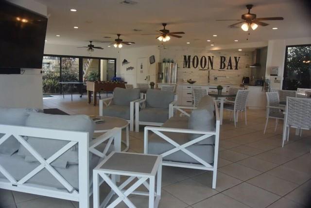 Image 20 of 21 For 104350 Overseas Hwy  B-403