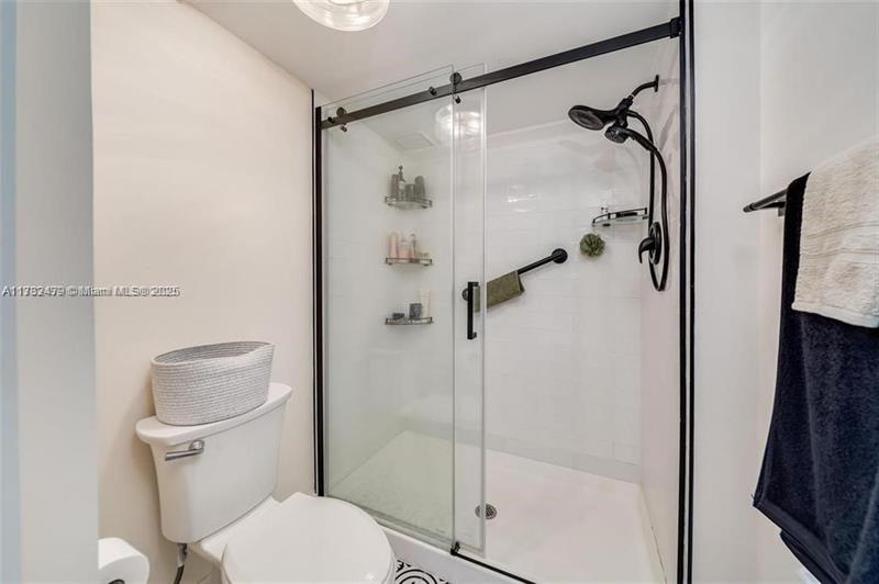 Image 16 of 22 For 2560 103rd Ave  406