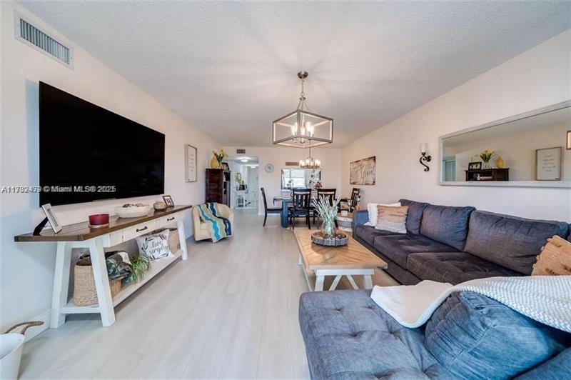 Image 9 of 22 For 2560 103rd Ave  406