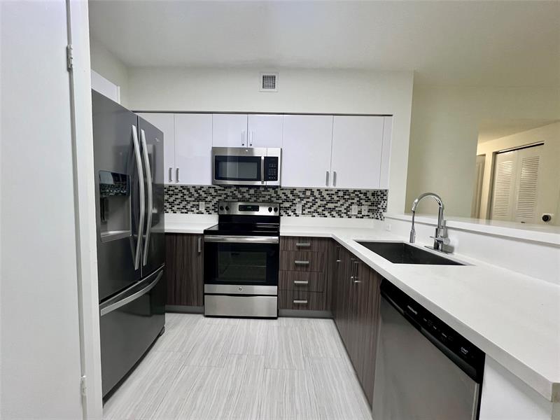 Details for 601 39th St  415, Miami, FL 33137
