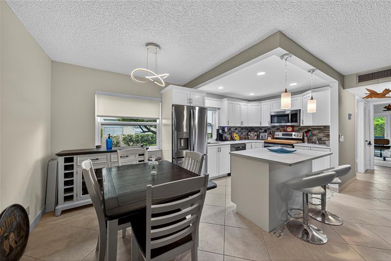 Image 15 of 37 For 293 Normandy G  