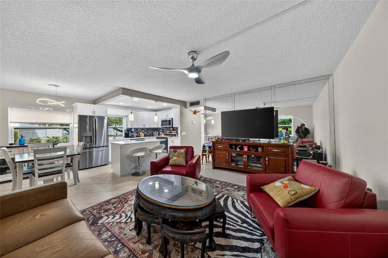 Image 16 of 37 For 293 Normandy G  