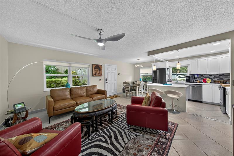 Image 17 of 37 For 293 Normandy G  