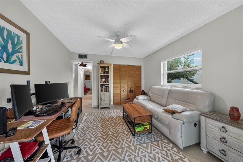 Image 28 of 37 For 293 Normandy G  