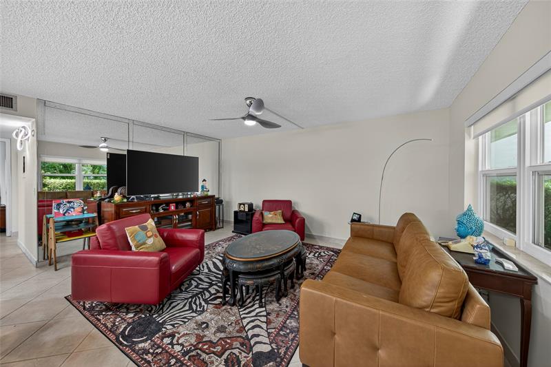 Image 7 of 37 For 293 Normandy G  