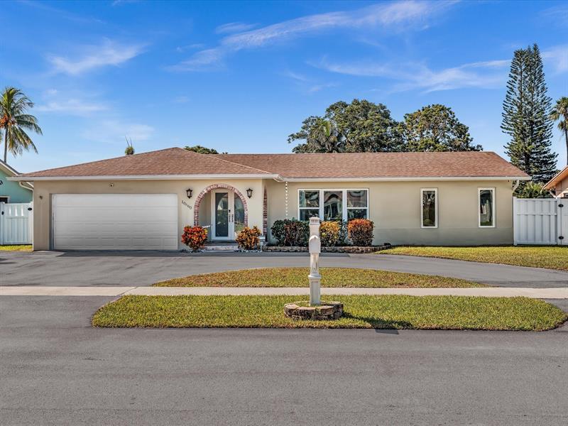 Image 3 of 74 For 10660 21st Ct