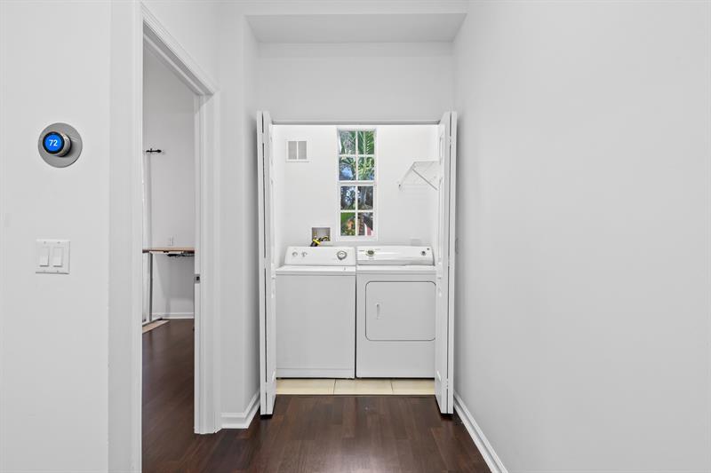 Image 23 of 25 For 515 18th Ave  18