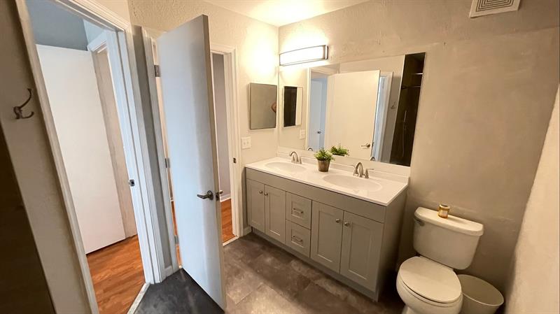 Image 16 of 24 For 5296 Jubilee Way