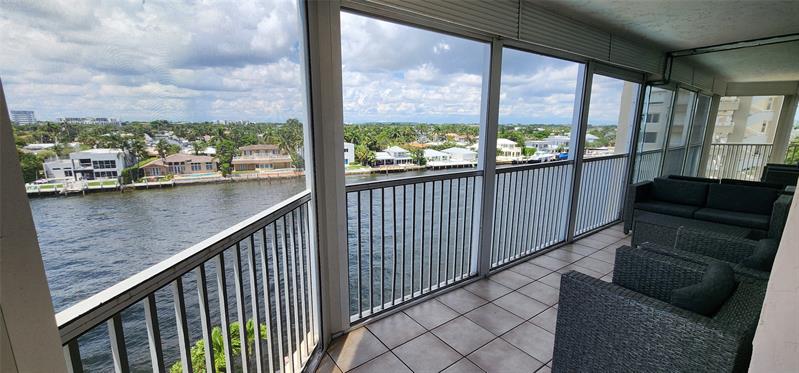 Image 12 of 48 For 299 Riverside Dr  608